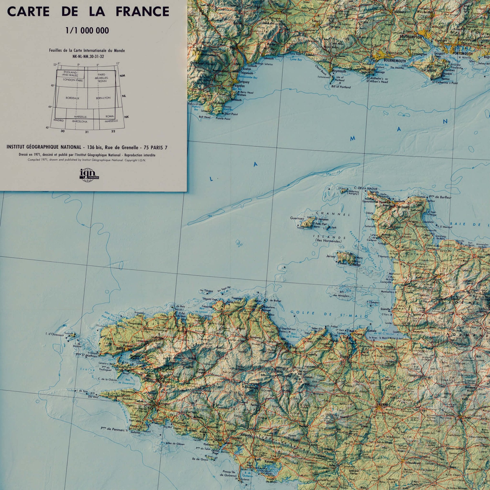 France 1971 Shaded Relief Map - Muir Way - Vintage Relief