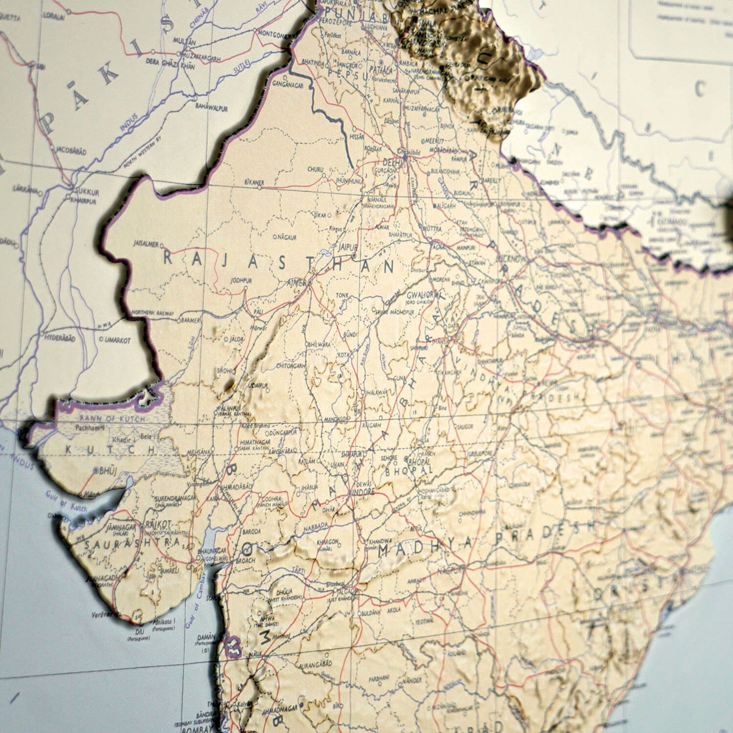 India 1954 3D Raised Relief Map - Muir Way - 3D
