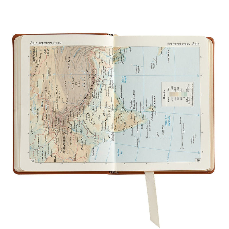The Traveler's Atlas - Muir Way - Books